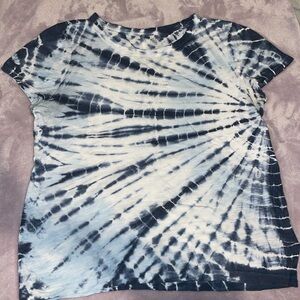 GAP Forever soft T tie died pattern